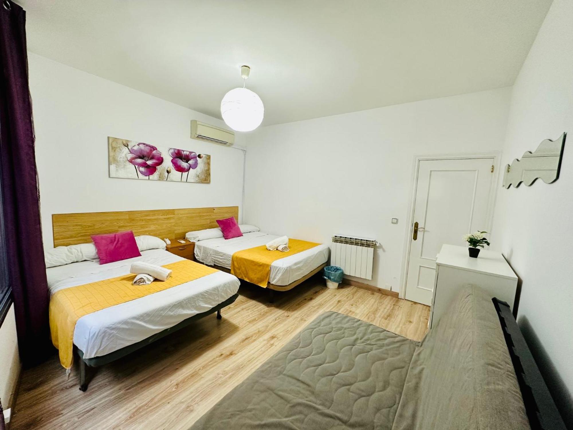 Punta Me Rooms In Madrid Downtown Εξωτερικό φωτογραφία