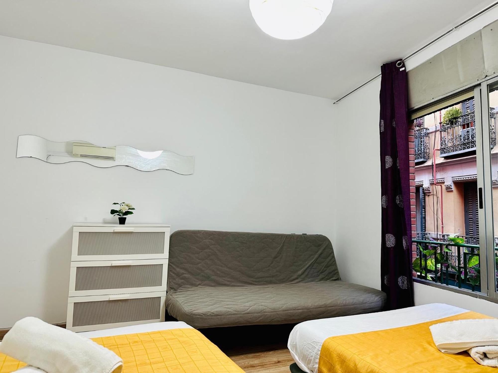 Punta Me Rooms In Madrid Downtown Εξωτερικό φωτογραφία